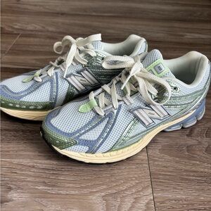 New Balance Sneakers
